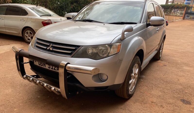 Mitsubishi Outlander 2010 full