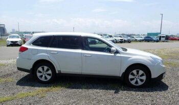 Subaru Outback 2010 full