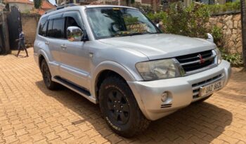 Mitsubishi Pajero 2005 full