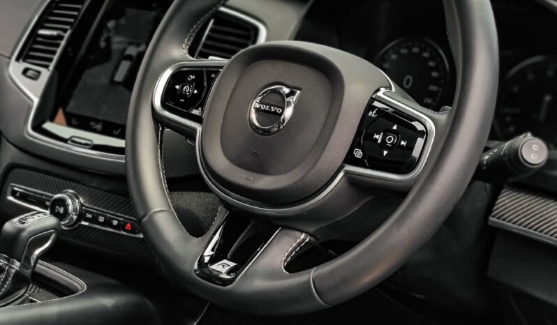 Volvo XC90 R~Design full